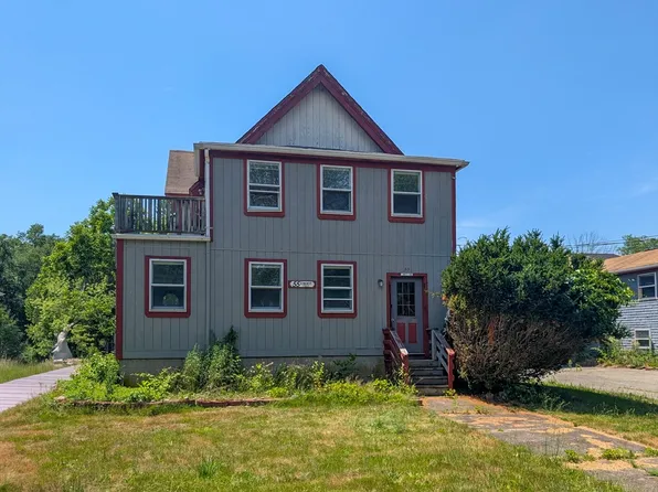 55 Liberty St, Taunton, MA 02780