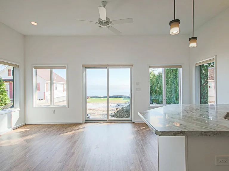 26 Island View Ln — Photo 8