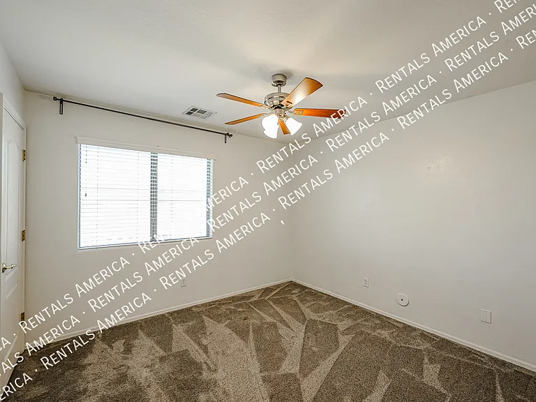 2614 W Florentine Rd — Photo 37
