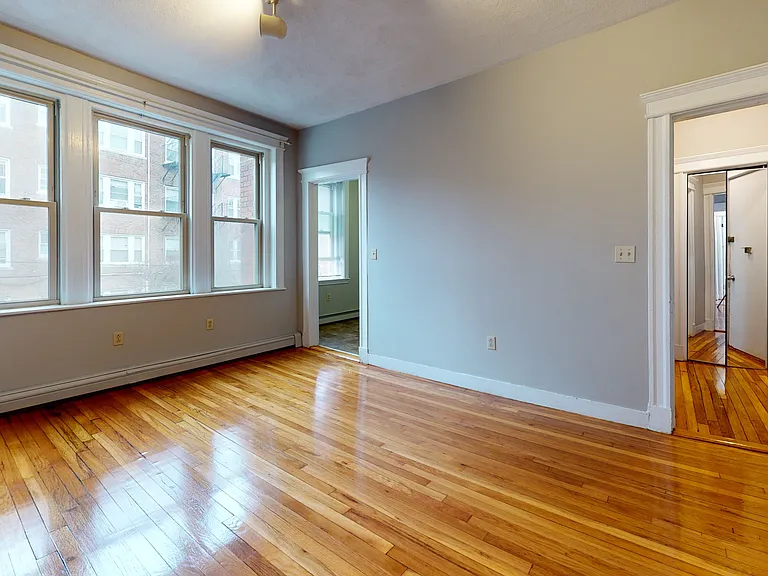 1625 Commonwealth Ave #9 — Photo 1