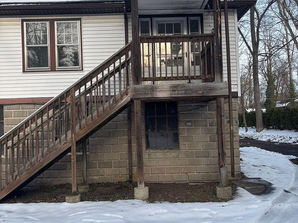 1st image of 177 Minisink Ave #B