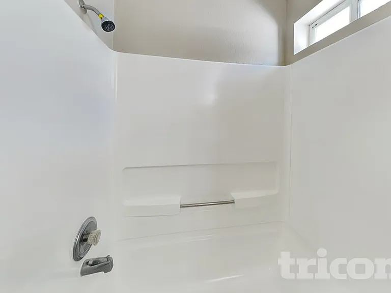 6734 Sandy Point Dr — Photo 10