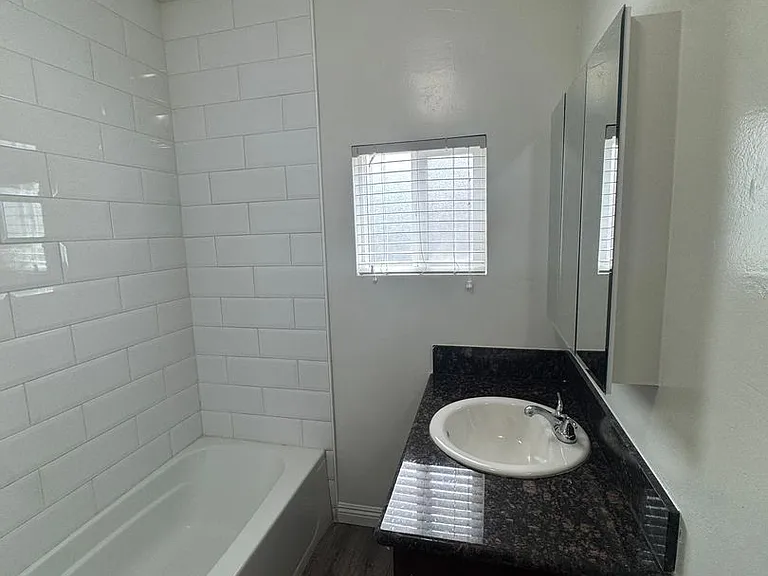 903 E Bridger Ave — Photo 13