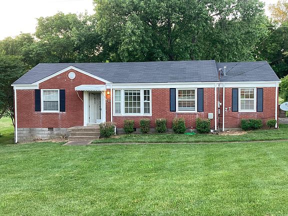 2nd image of 2628 Woodberry Dr