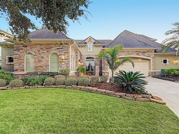 2nd image of 11427 Legend Manor Dr