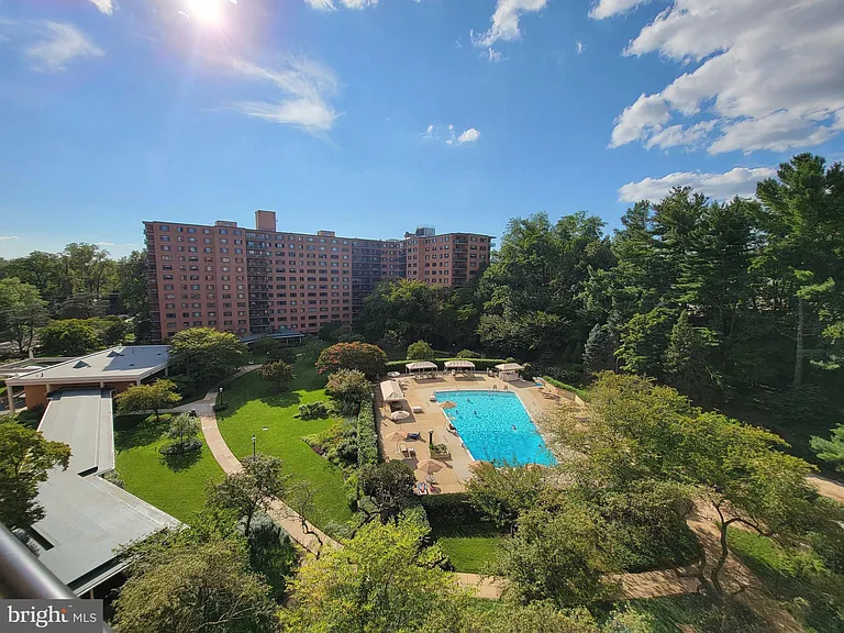 4201 Cathedral Ave NW #820E — Photo 16
