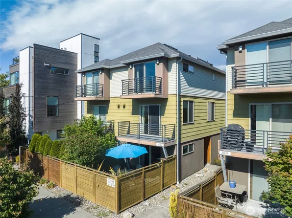 3030 61st Avenue SW, Seattle, WA 98116