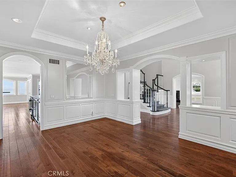49 Cambria Dr — Photo 26