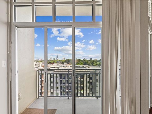3rd image of 711 Cosmopolitan Dr #813