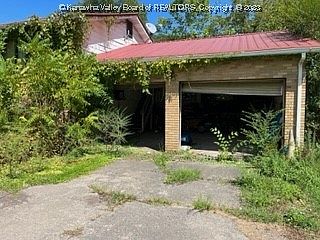 3rd image of 1 Terrace Ln