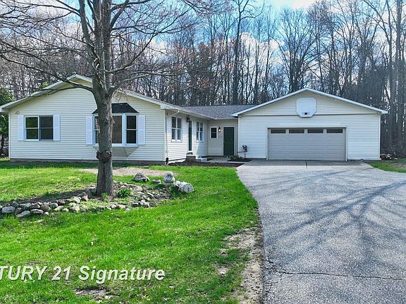 2nd image of 10293 Carr Rd