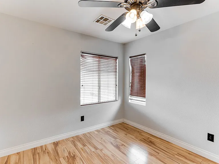660 Jumbled Sage Ct — Photo 23