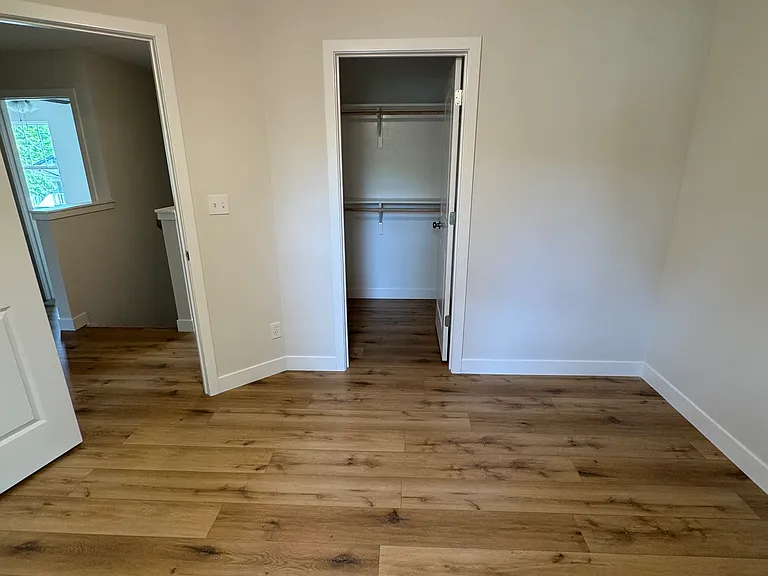 112 E Forest Ave #100 — Photo 16