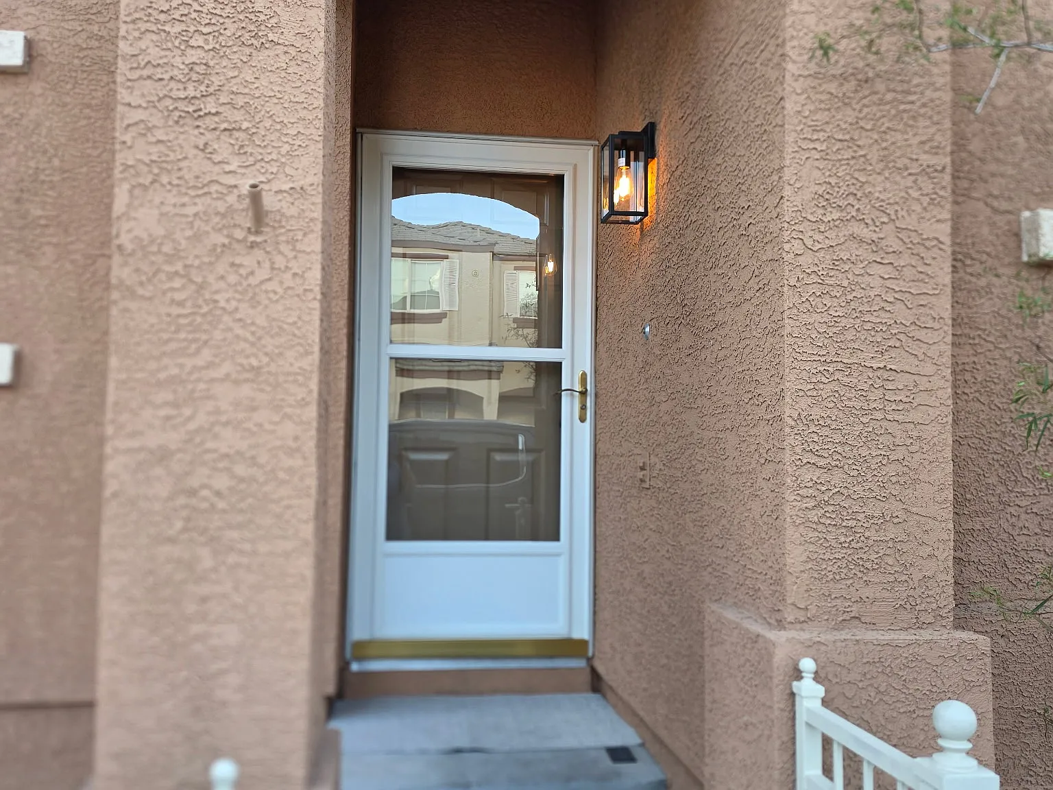 3 bed, 2.5 bath, 1230 sqft, $1,750 — Photo 3