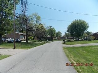 1231 Summitt Dr, Louisville, KY 40229