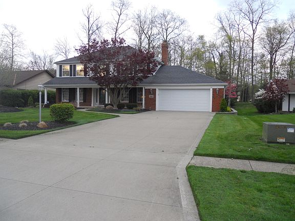 3rd image of 15891 Forestwood Dr