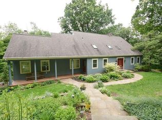 210 Ridge Rd, Pittsburgh, PA 15238