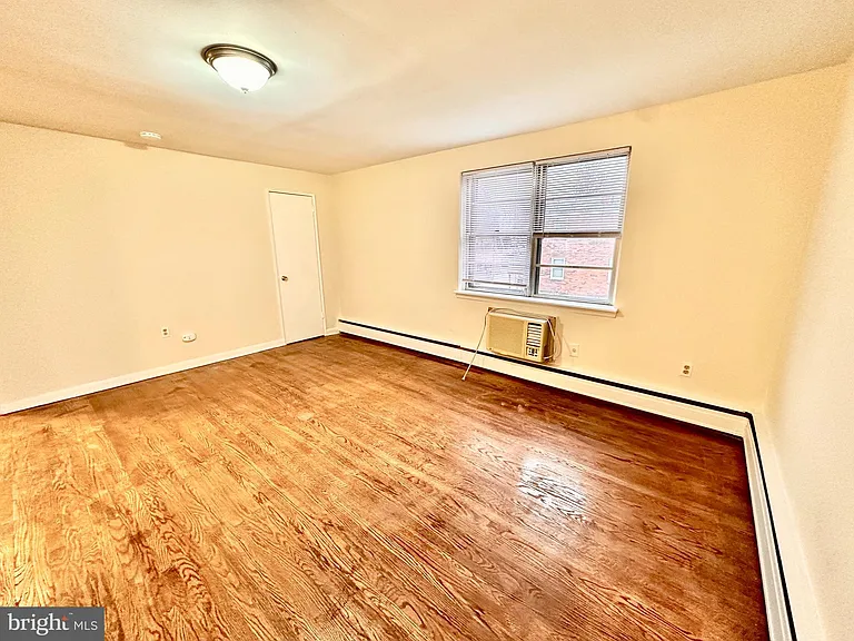 5918 Houghton St #2 — Photo 9