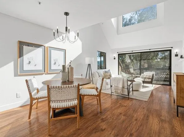 12 Pelican Ln, Redwood City, CA 94065