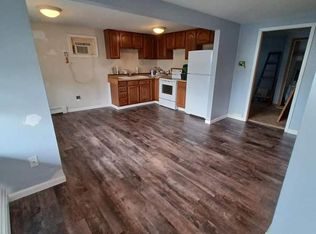 108 S Hill St #1, Fountain City, WI 54629