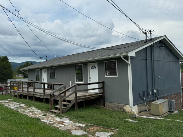 183 Westmoreland St APT 3