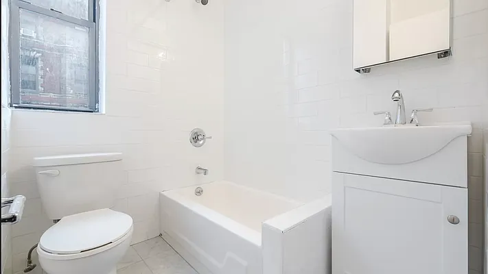 Rented by Guy Goldman, LREB | media 7