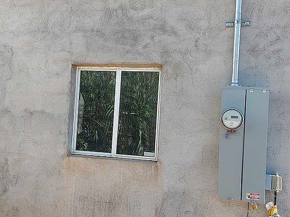 200 amp service, sewer, water