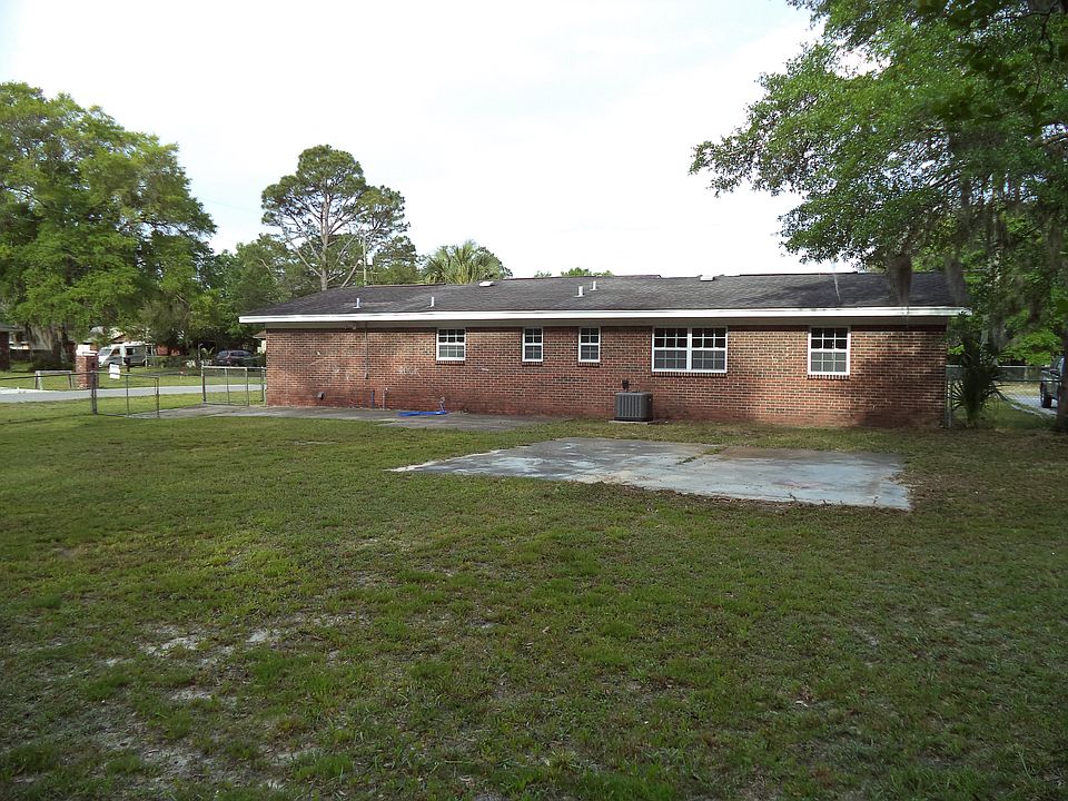 2nd image of 917 Louisiana Ave