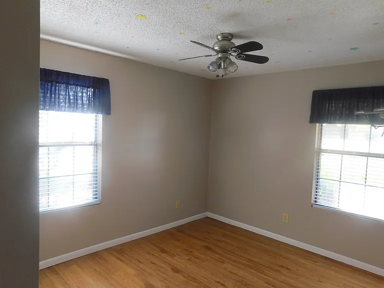 17186 County Road 4185 — Photo 7