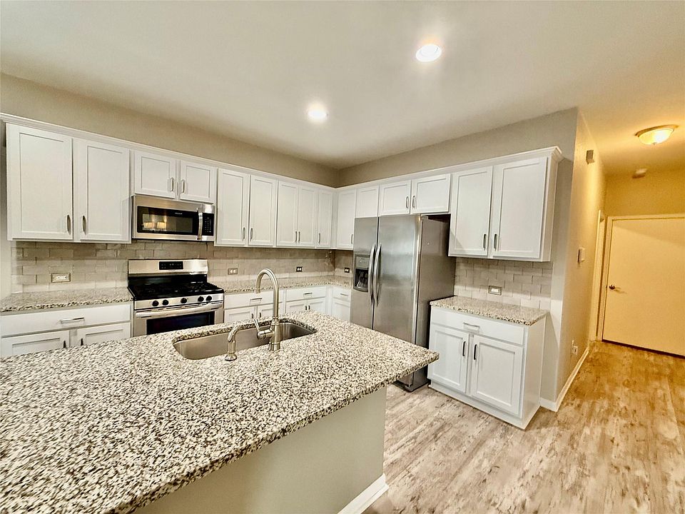 1st image of 305 Rusk Bluff Ave