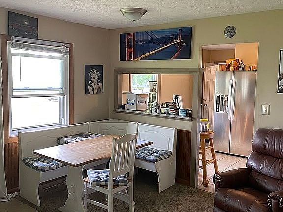 3rd image of 2143 Rosewood Dr