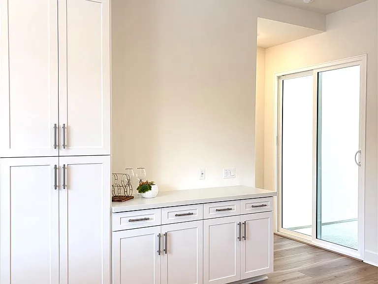 7268 Ellington Dr — Photo 9