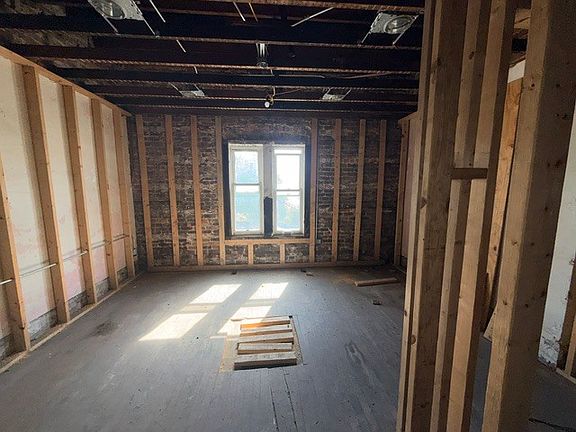 5th image of 10736 S Langley Ave