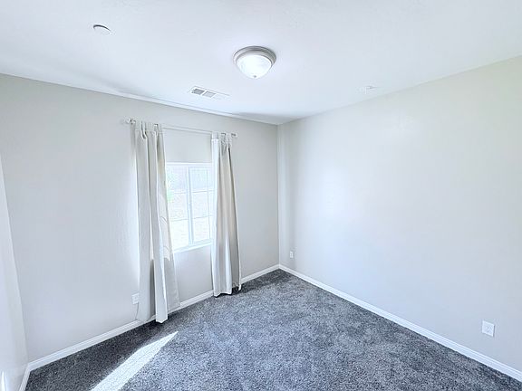 4th image of 5105 Chamomile Way