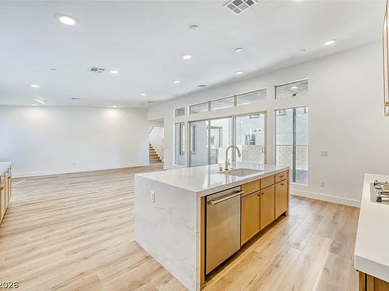 1041 Soaring Sage Ave — Photo 7