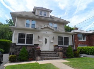 8 E Bayview Ave, Englewood Cliffs, NJ 07632