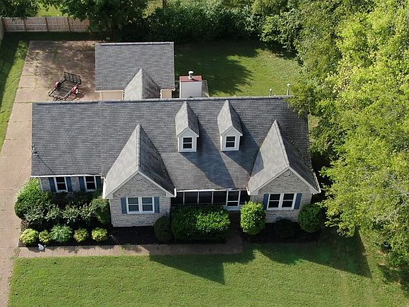 3rd image of 298 Wadebrook Dr