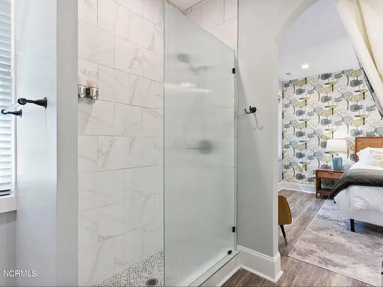 529 Spencer Farlow Dr #B — Photo 11