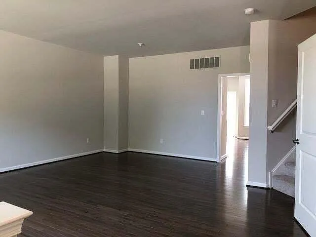 2780 Ashcombe Dr — Photo 11