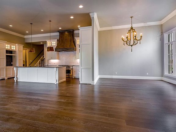 4th image of 16208 Morningside Dr