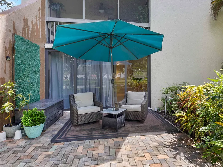 955 Egret Cir #102 — Photo 23