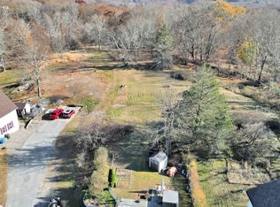 99 Hunters Ave, Taftville, CT 06380