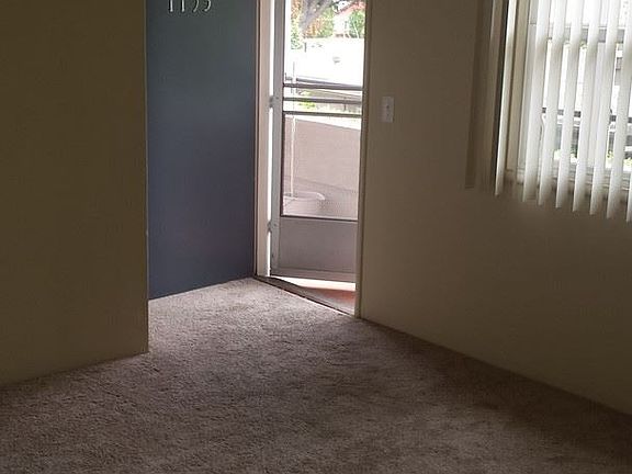 3rd image of 1153 Noel Dr