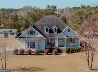 189 Gabriel Ln, Baxley, GA 31513