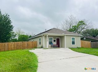 2703 Cardinal St, Victoria, TX 77901