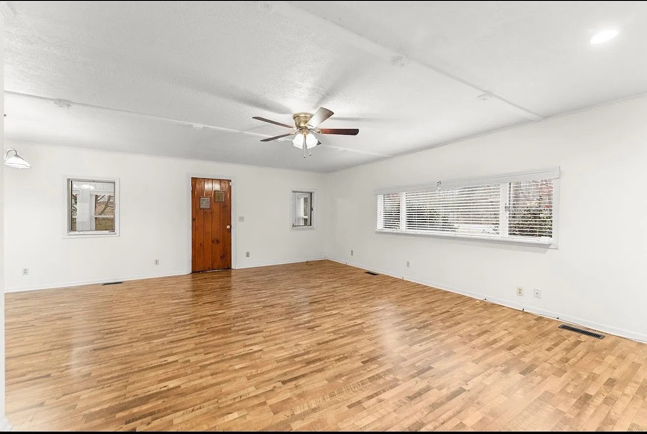 3 bed, 1644 sqft, $1,750 — Photo 4