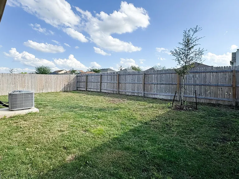 6522 Hibiscus Fls — Photo 15