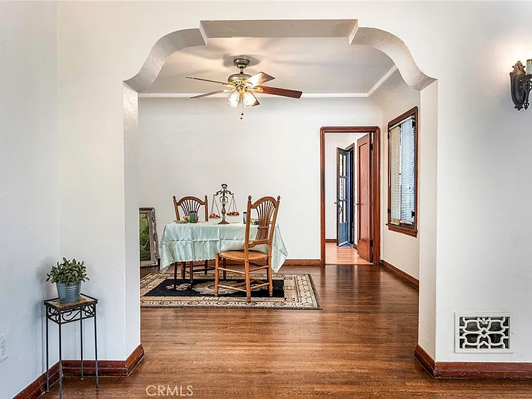 429 Olive Ave — Photo 8