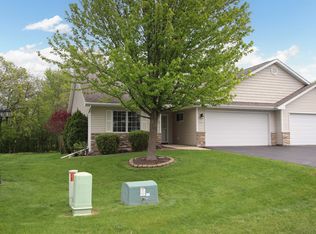 1952 Timberline Dr, Oshkosh, WI 54904