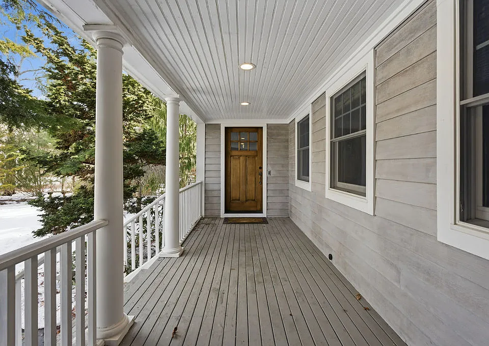 19 Howell Pl